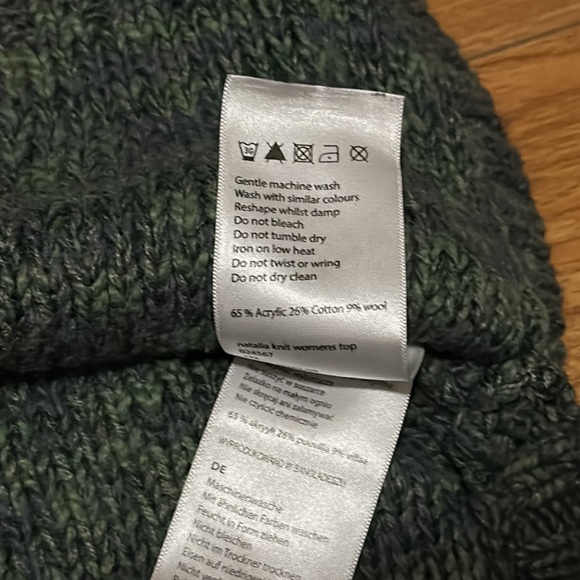 Mountain Warehouse Sweater - Picture 6 of 7